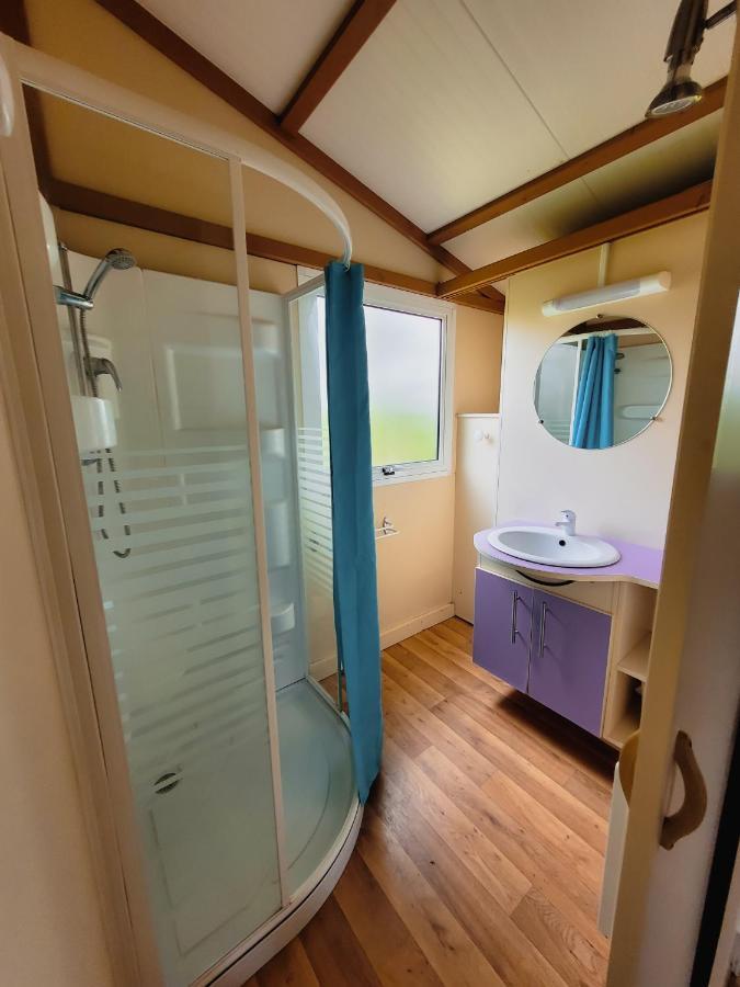 Camping Les Hirondelles Bourg-Sainte-Marie Esterno foto