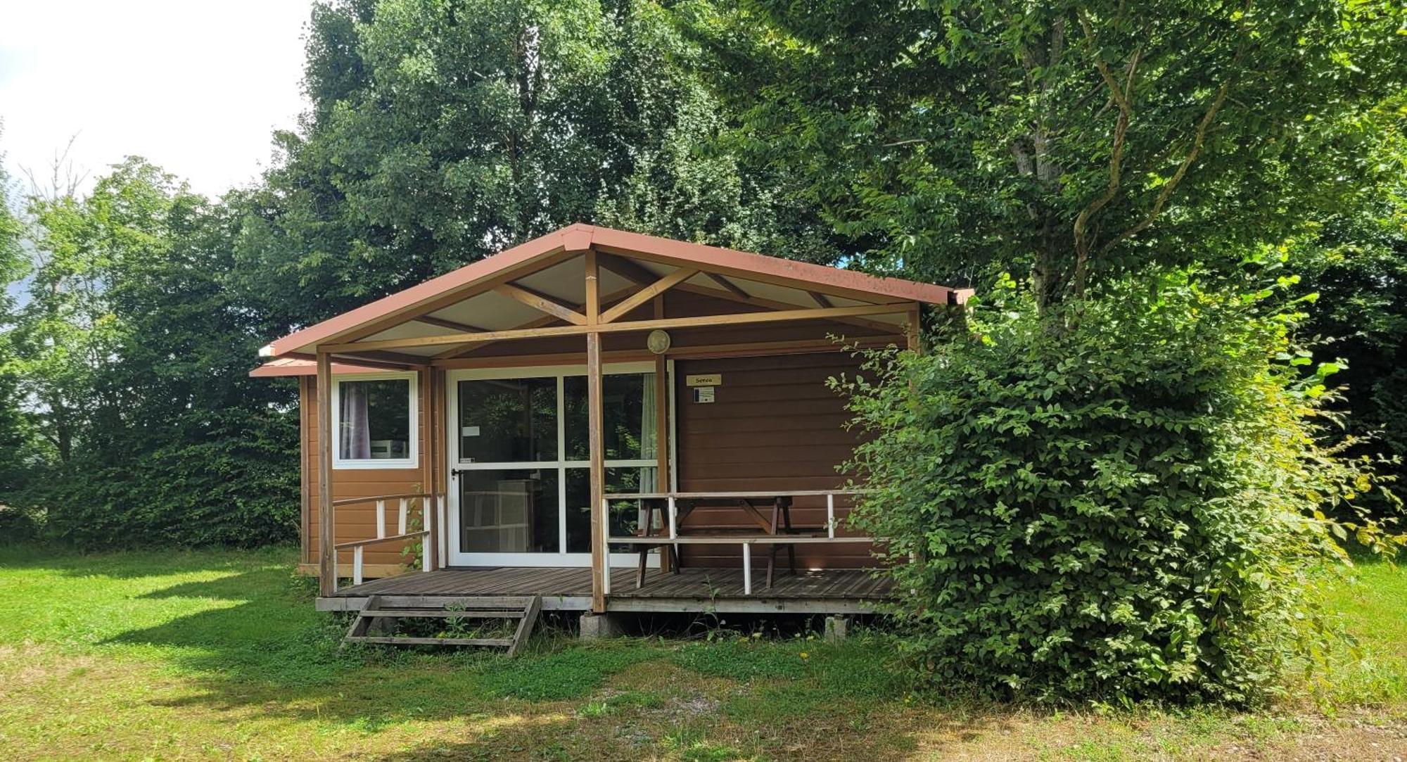 Camping Les Hirondelles Bourg-Sainte-Marie Esterno foto