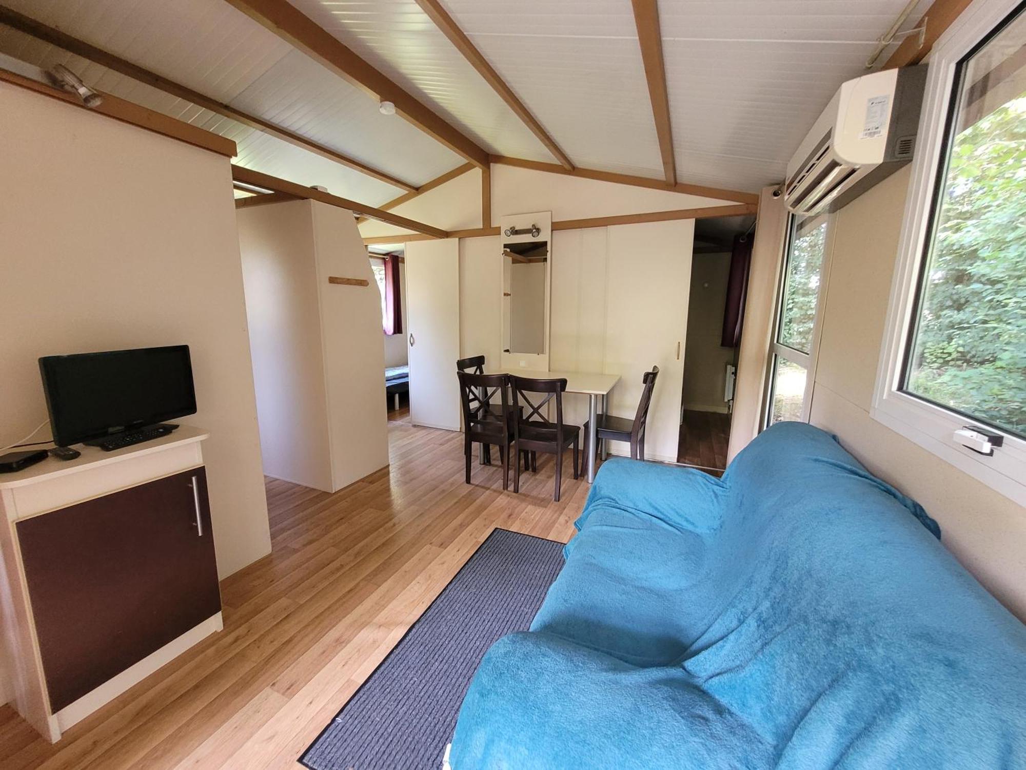 Camping Les Hirondelles Bourg-Sainte-Marie Esterno foto