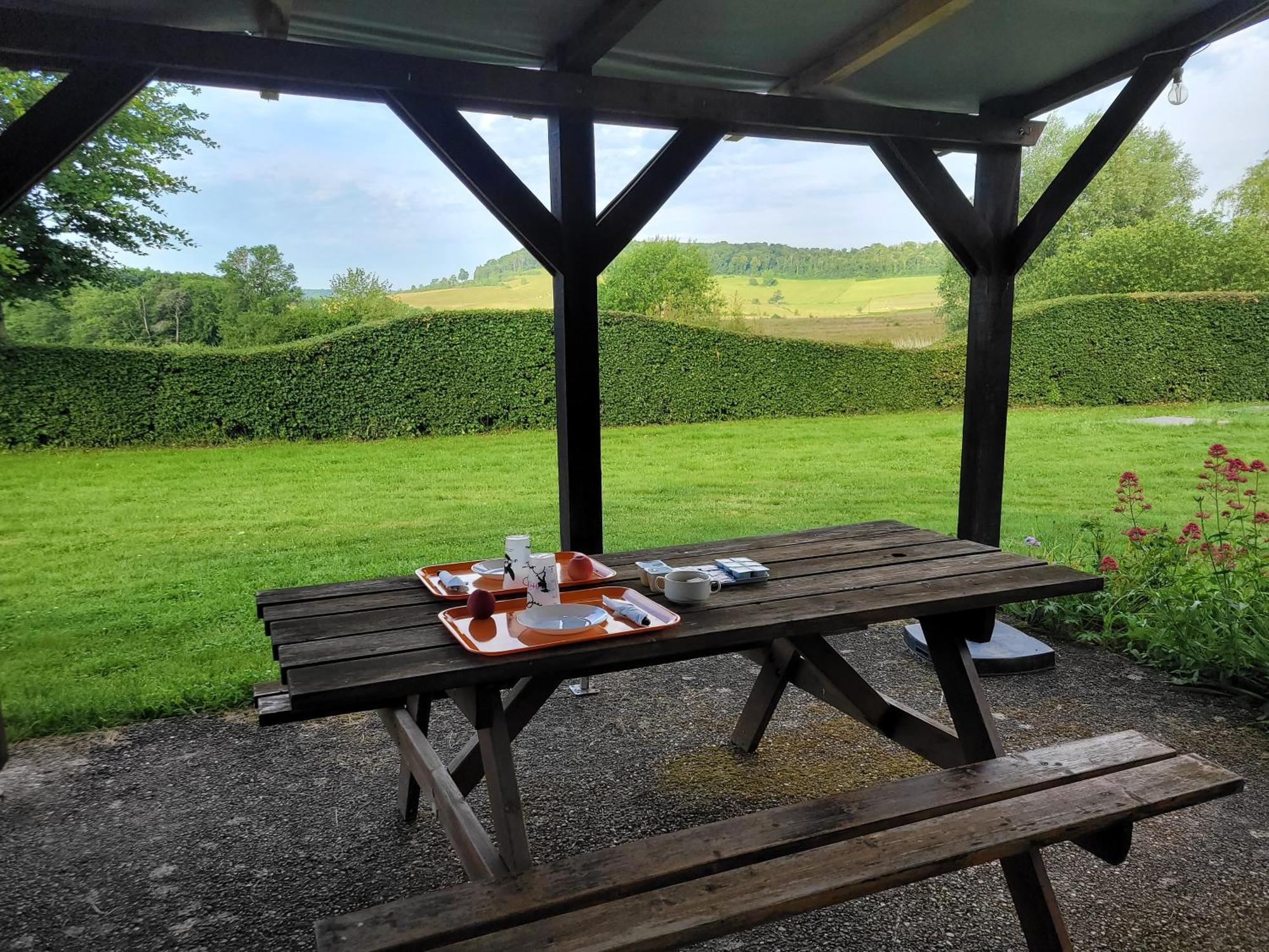 Camping Les Hirondelles Bourg-Sainte-Marie Esterno foto