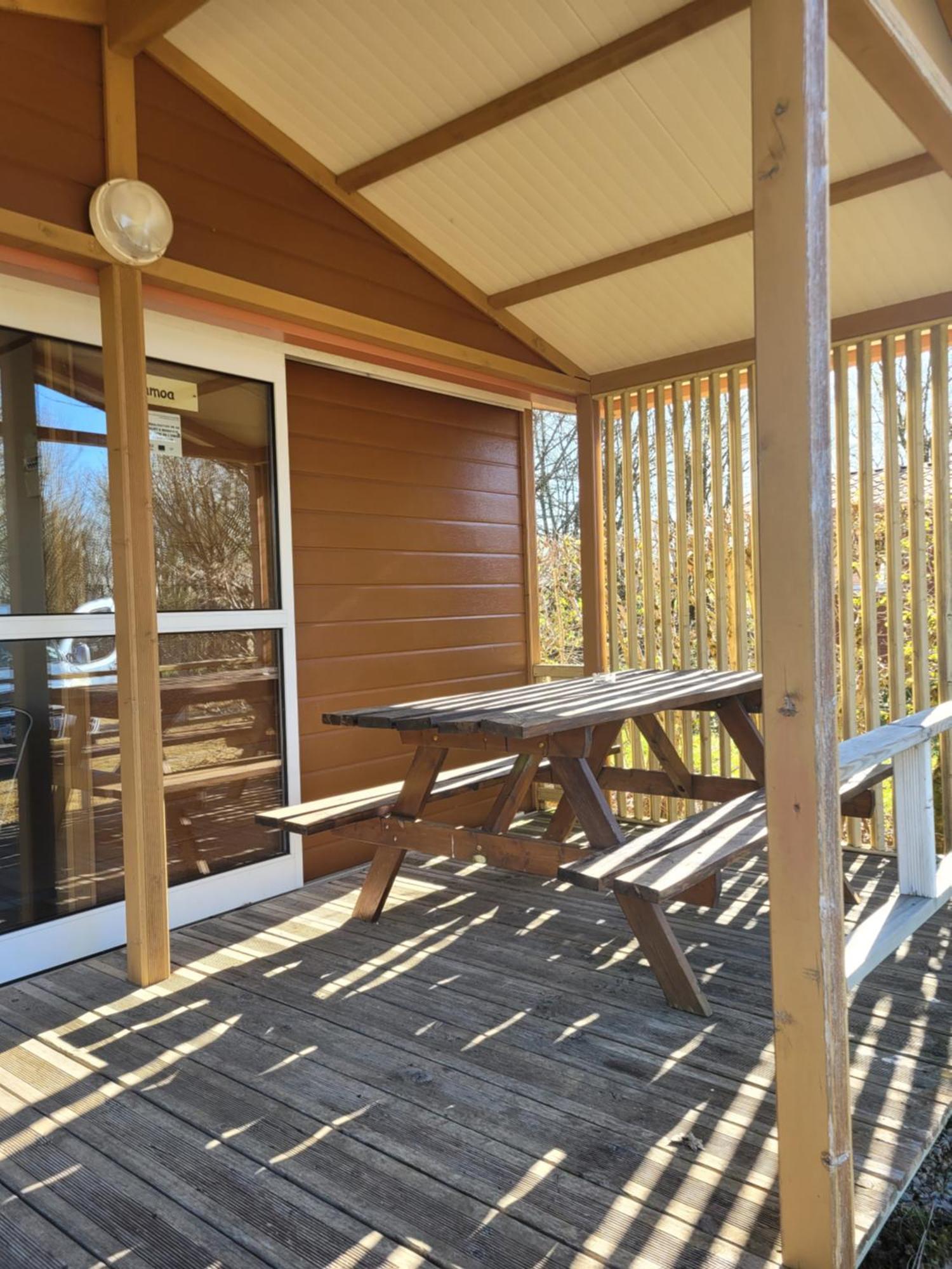 Camping Les Hirondelles Bourg-Sainte-Marie Esterno foto